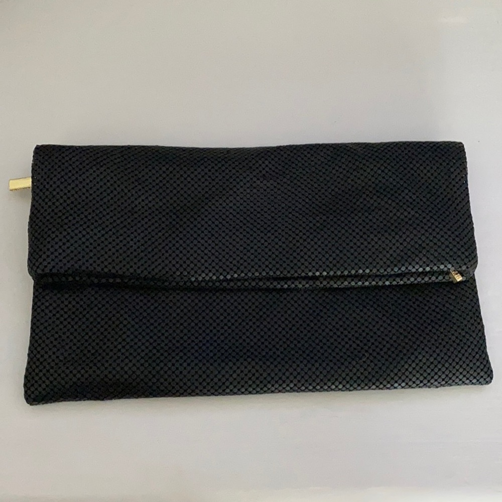 Shiraleah black clutch
